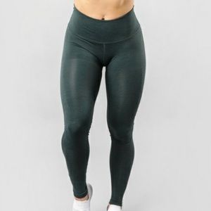 Urban chic halo leggings